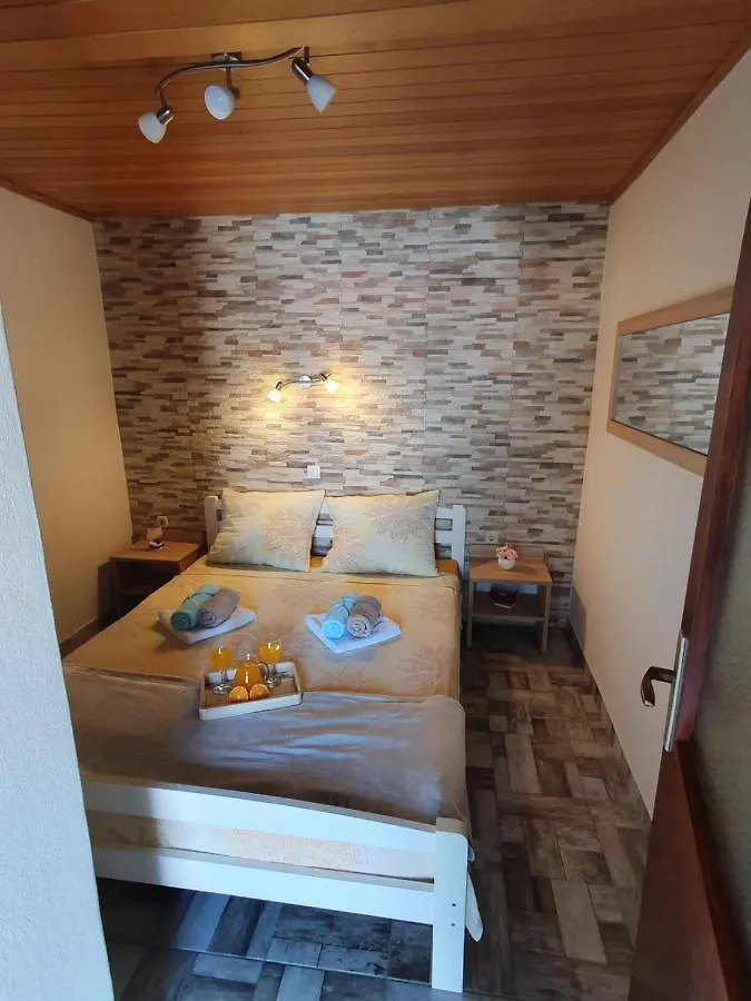 Apartmani Daria & Jure Trogir 0*,